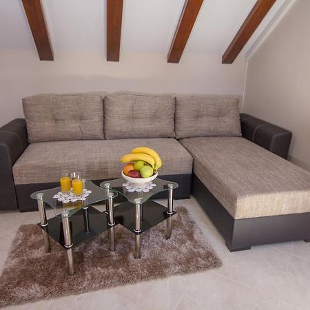 Apartment Niko Kastel Stari คาชเตลา ห้อง รูปภาพ